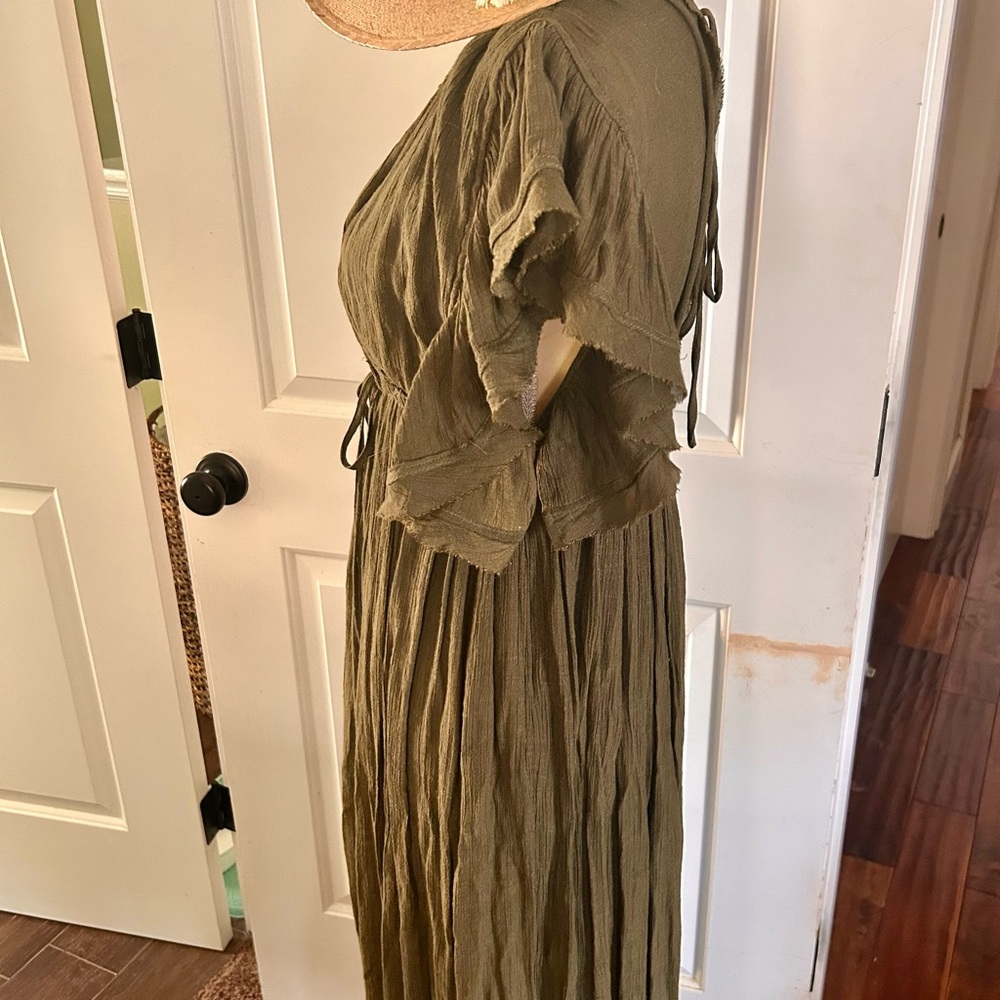 Flawless Flowy Bohemian Chic Forest/Olive Green Maxi Dress Size Small - Picture 5 of 15